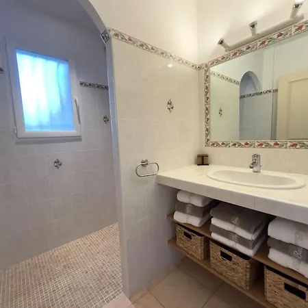 72 M2 Centre-ville Avec Jardin Porto-Vecchio (Corsica)